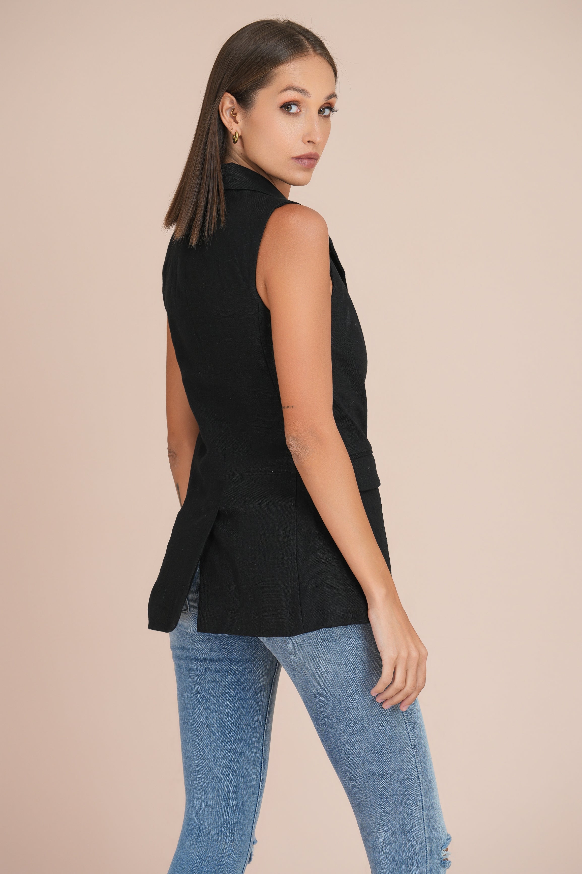 Nora linen sleeveless jacket